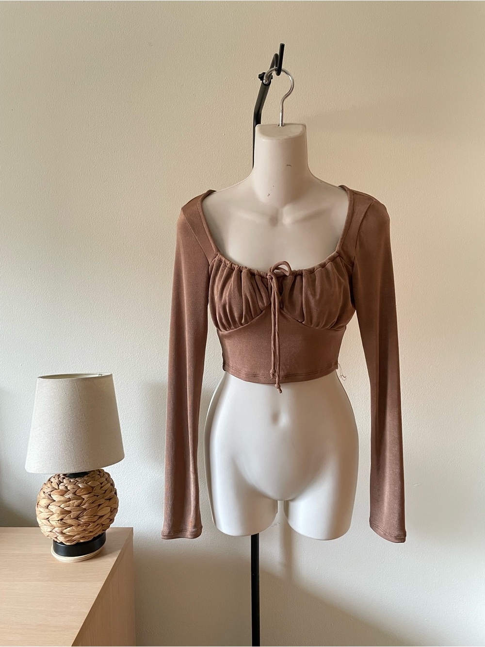 URBAN Romantics Brown Long-Sleeve Cropped Tie-Front Top